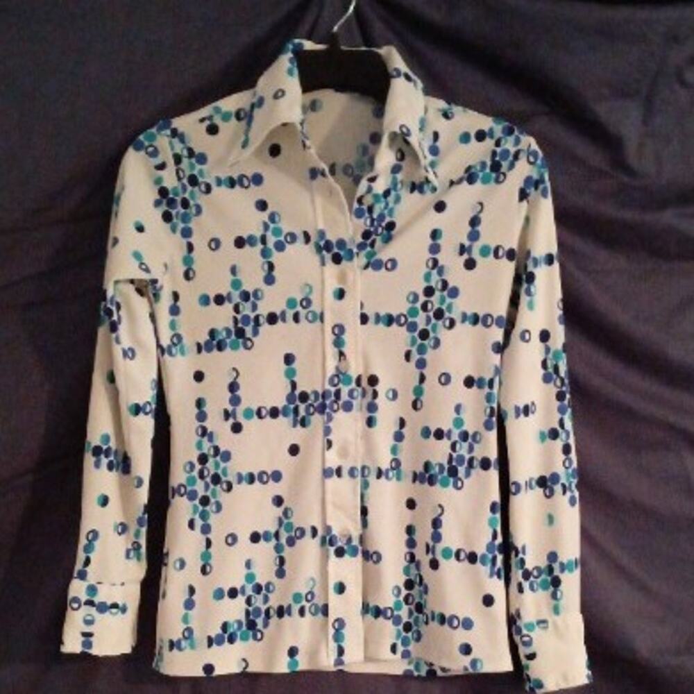 Funky and Fun 1970s Women's Button Down Fitted Polyblend Shirt